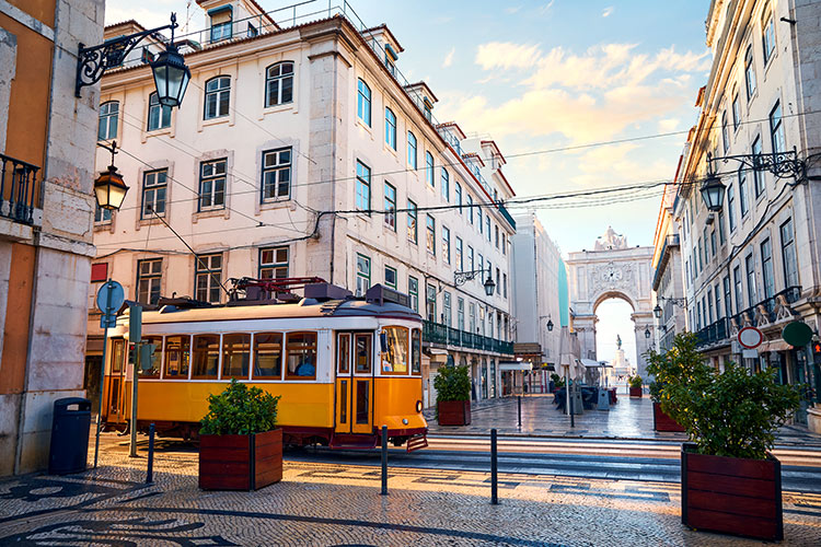 Lifandi Lissabon 23.4-27.4 og 30.4-4.5 2026